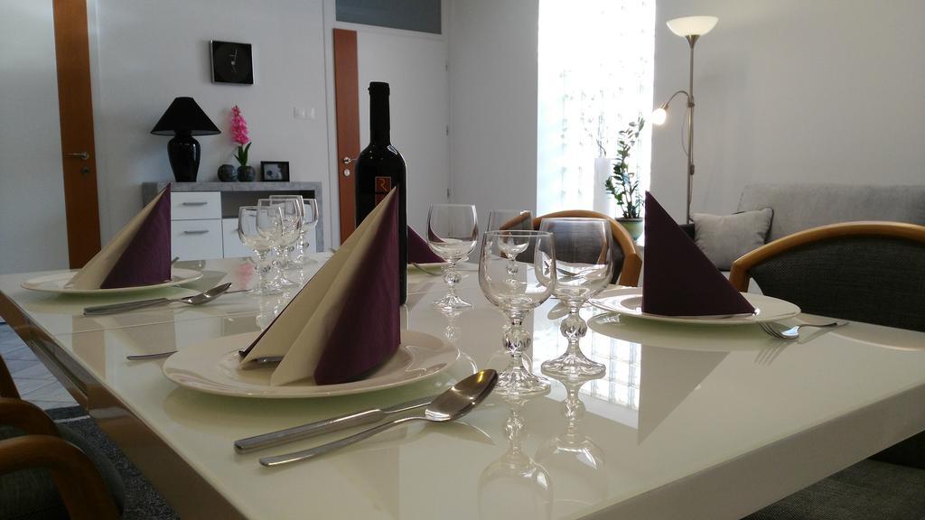 Апартаменти Fueredi Haz Apartman Шопрон Екстер'єр фото