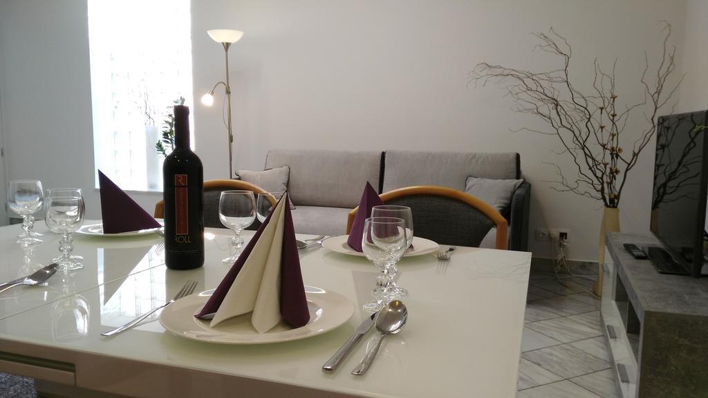 Апартаменти Fueredi Haz Apartman Шопрон Екстер'єр фото